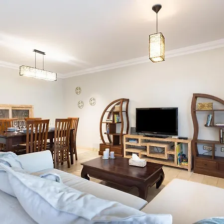 Amplia Casa Familiar Con Piscina 펜션