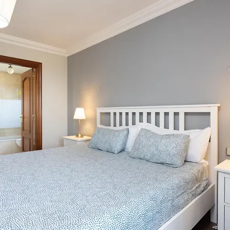 펜션 Amplia Casa Familiar Con Piscina *