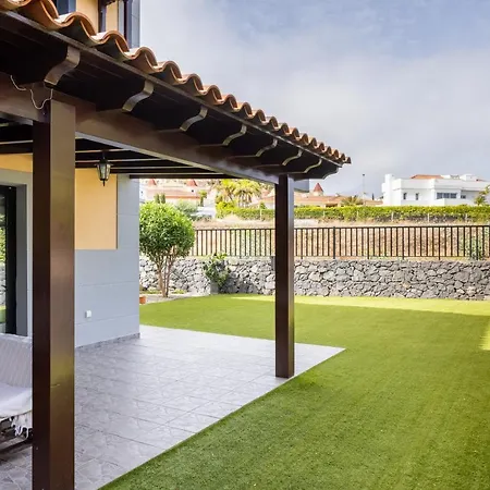 Amplia Casa Familiar Con Piscina Сasa de vacaciones