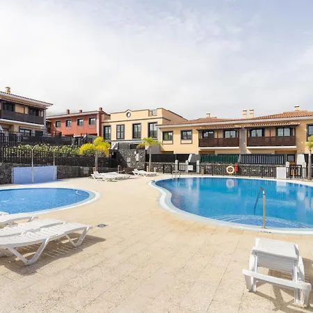 بيت للعطل Amplia Casa Familiar Con Piscina